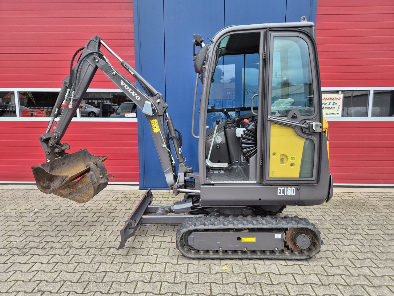 VOLVO EC18D GRAAFMACHINE 341 UUR NIEUWSTAAT PRIJS MARGE