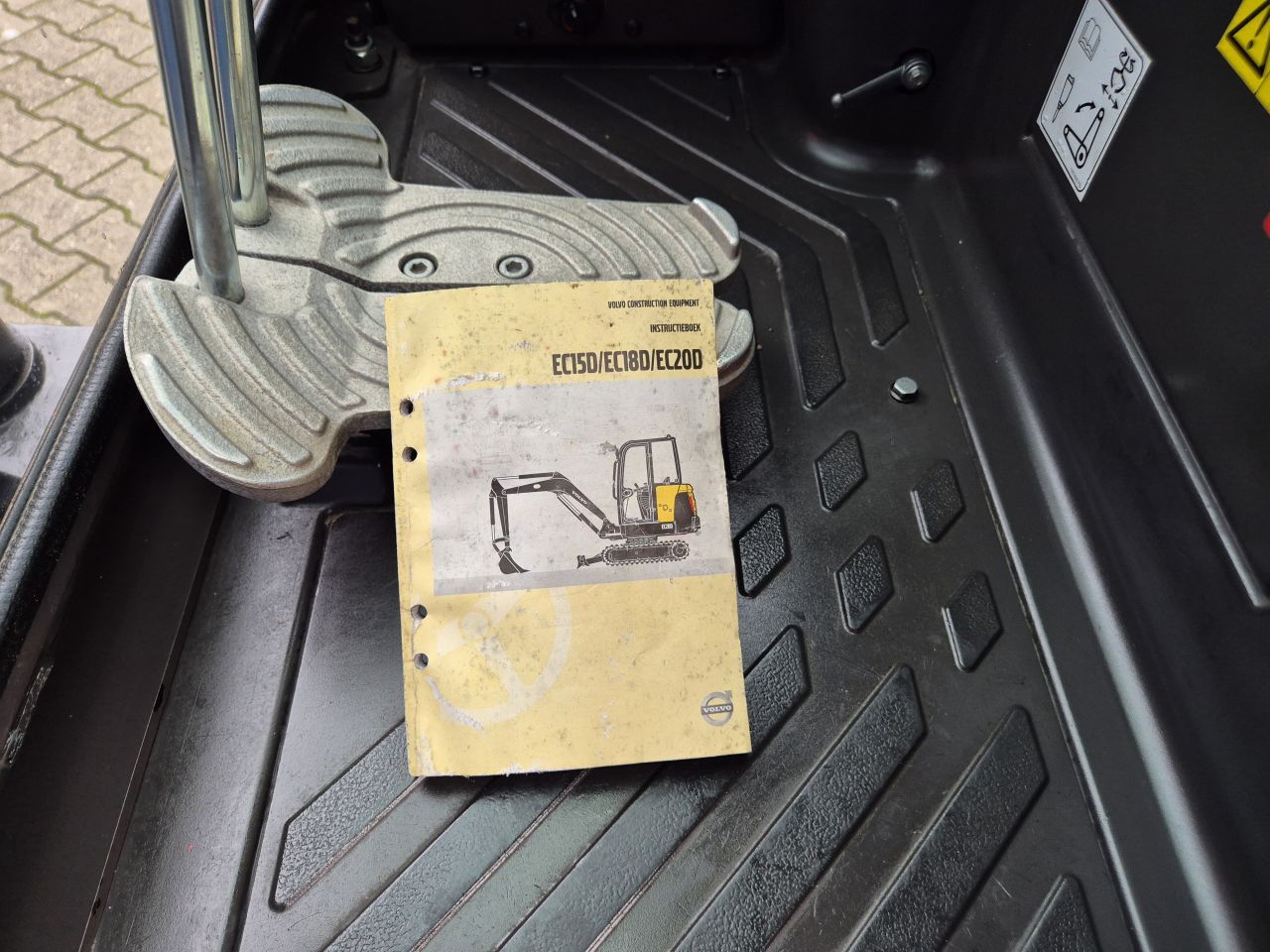 VOLVO EC18D GRAAFMACHINE 341 UUR NIEUWSTAAT PRIJS MARGE