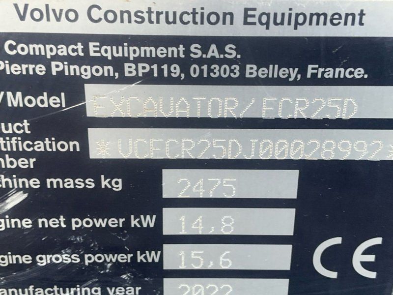Volvo ECR 25 D Den har 2 speed, lys, lukket kabine med varme, autogas