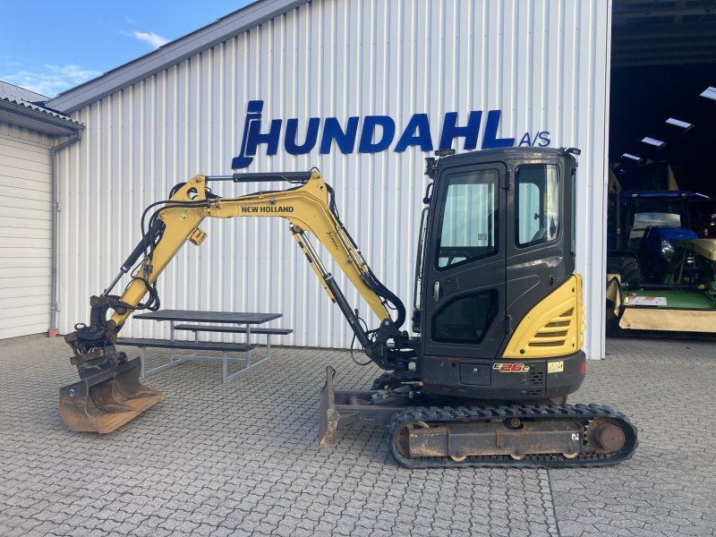 New Holland E26C CAB mini