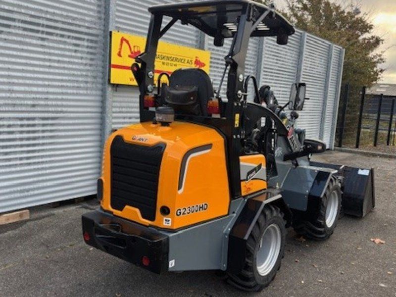 Giant G2300HD