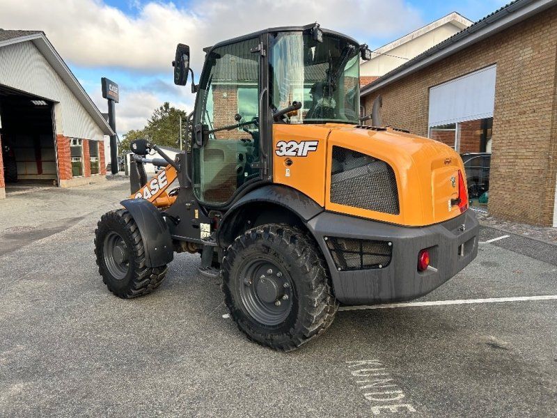 Case IH 321 F
