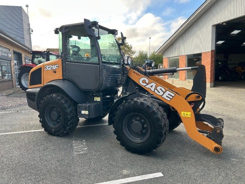 Case IH 321 F