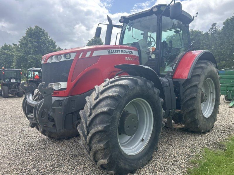 Massey Ferguson 8690 DYNA VT
