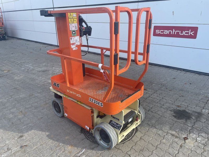 JLG 1230ES