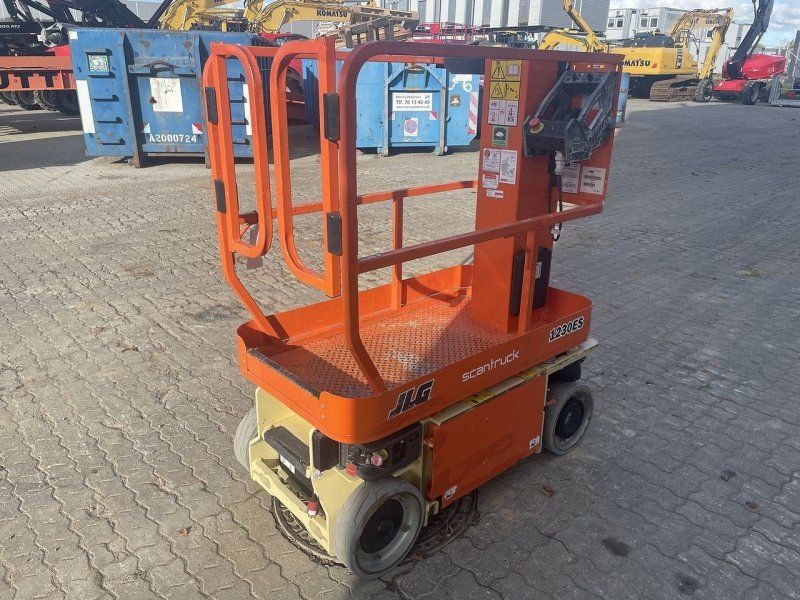JLG 1230ES
