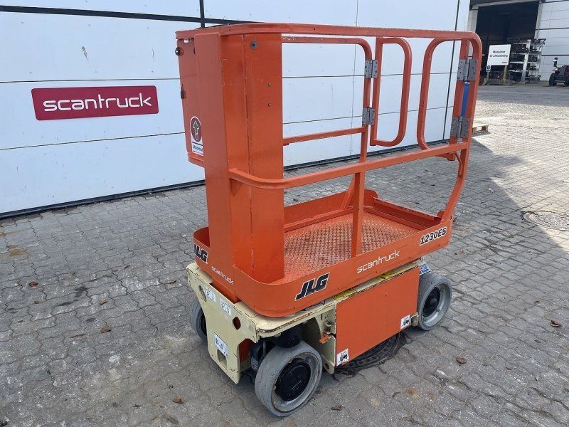 JLG 1230ES