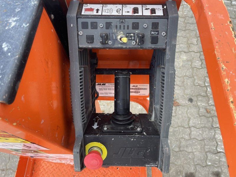 JLG 1230ES