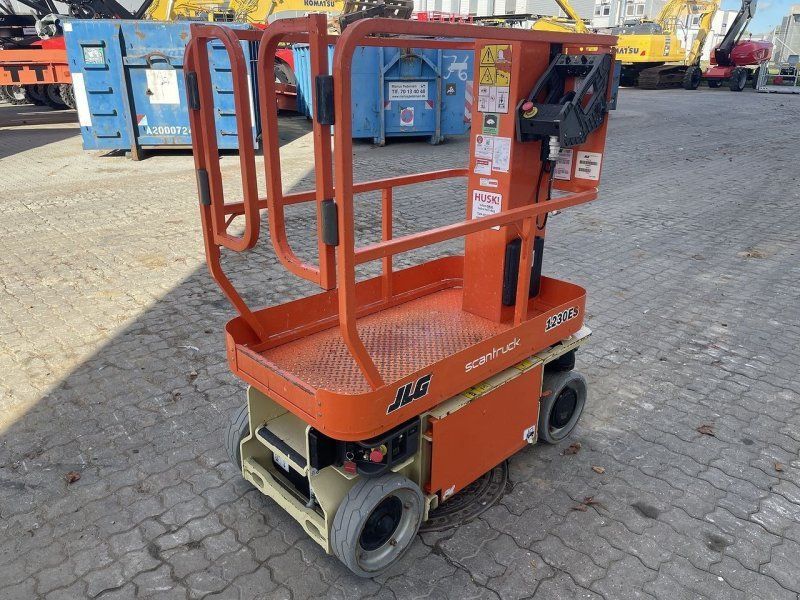 JLG 1230ES