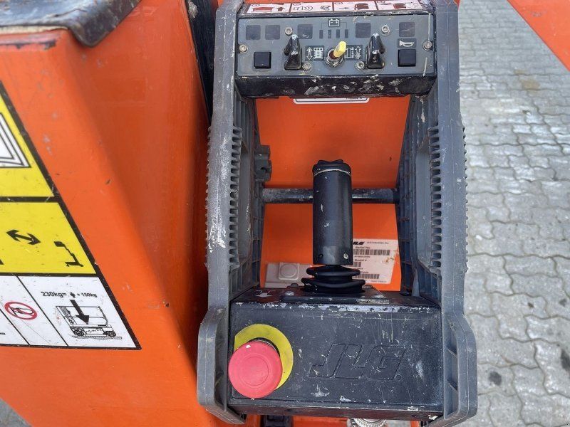 JLG 1230ES