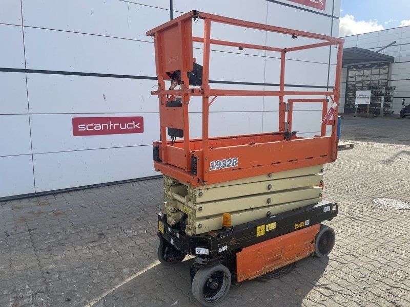 JLG 1932R