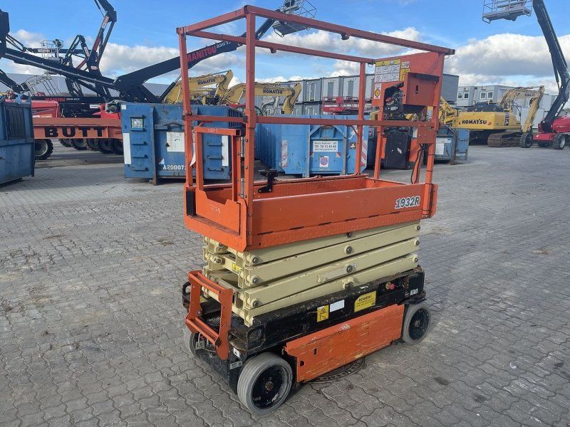 JLG 1932R