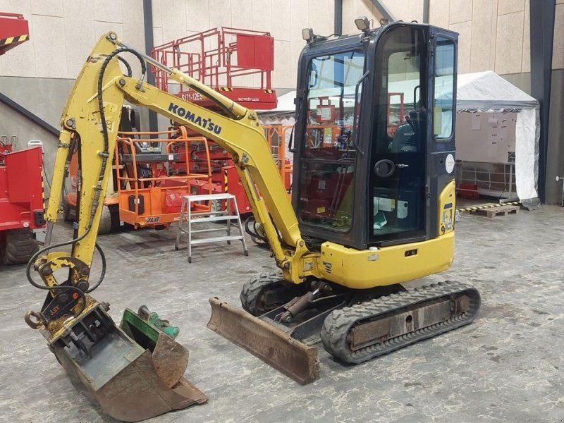 Komatsu PC16R-3HS