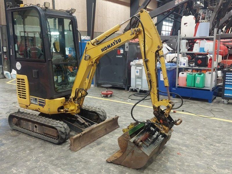 Komatsu PC16R-3HS