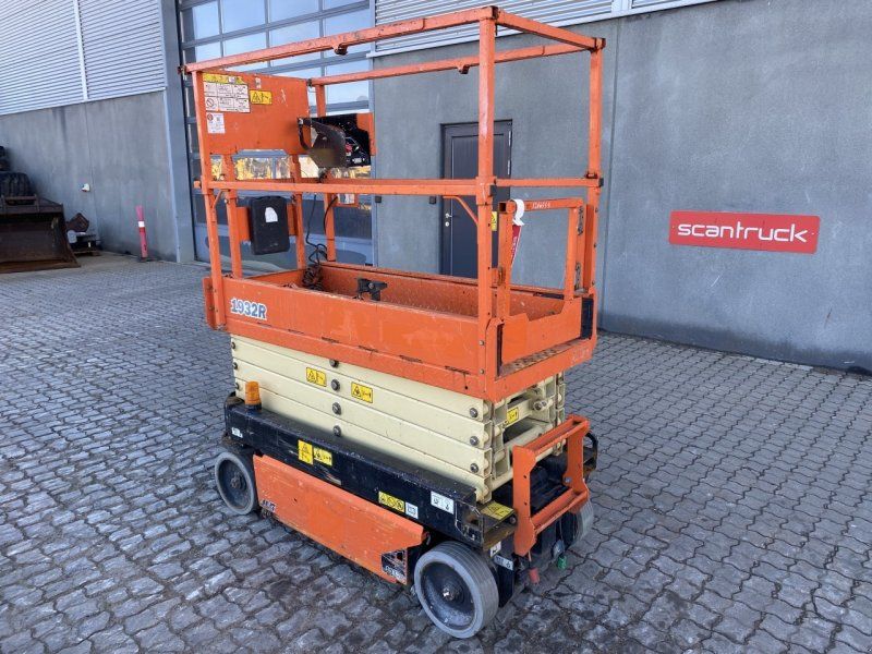 JLG 1932R