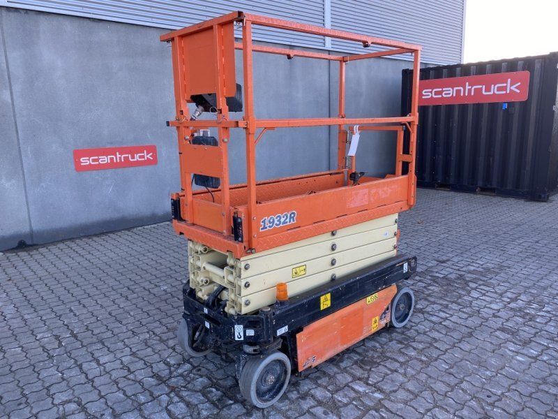 JLG 1932R