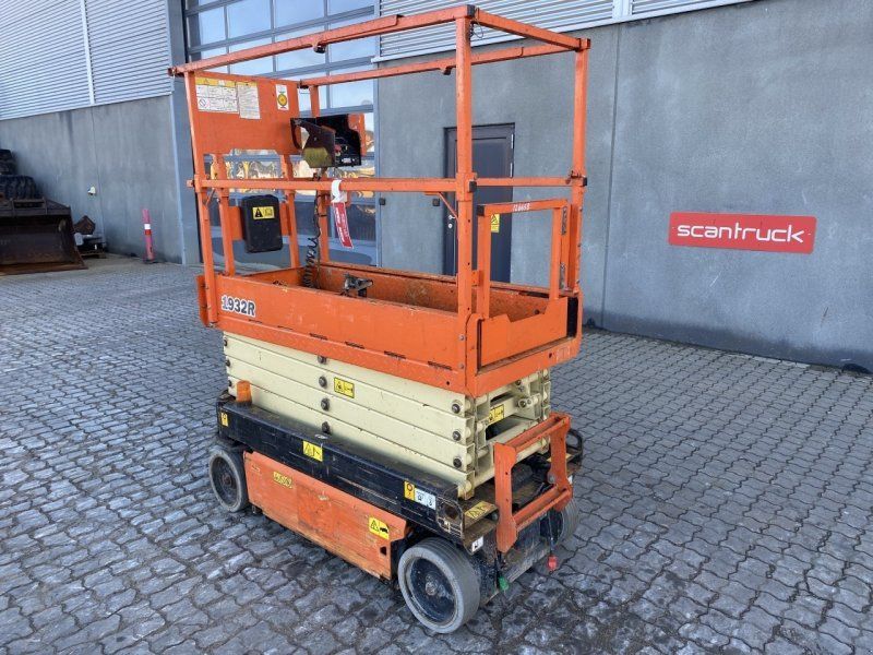 JLG 1932R