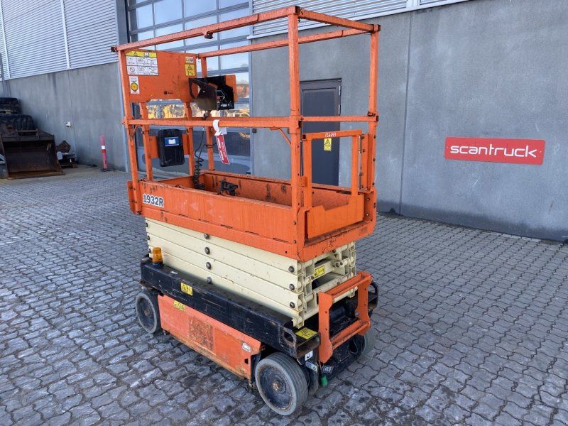 JLG 1932R