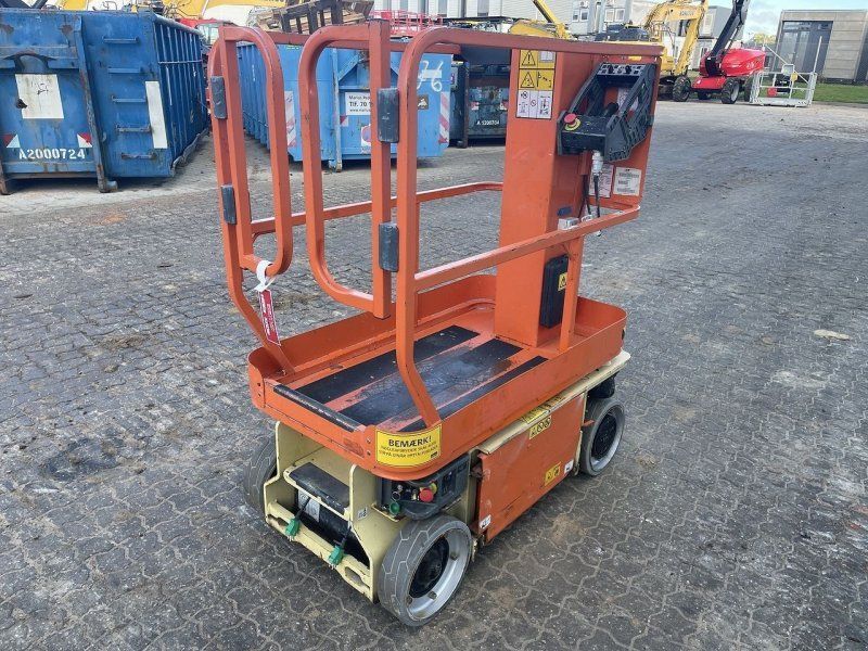 JLG 1230ES