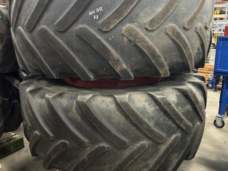710/70R42 600/70R28
