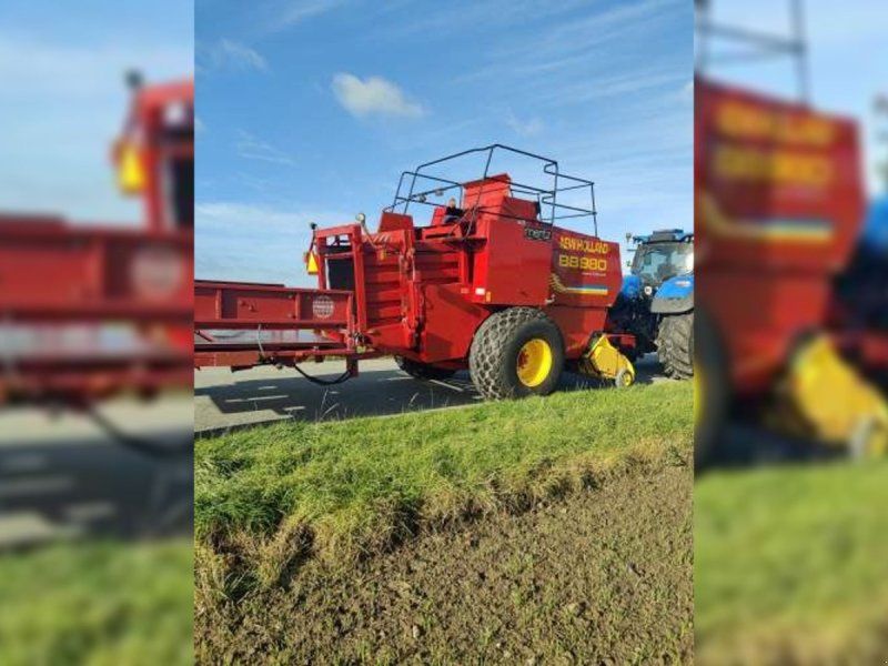 New Holland BB980