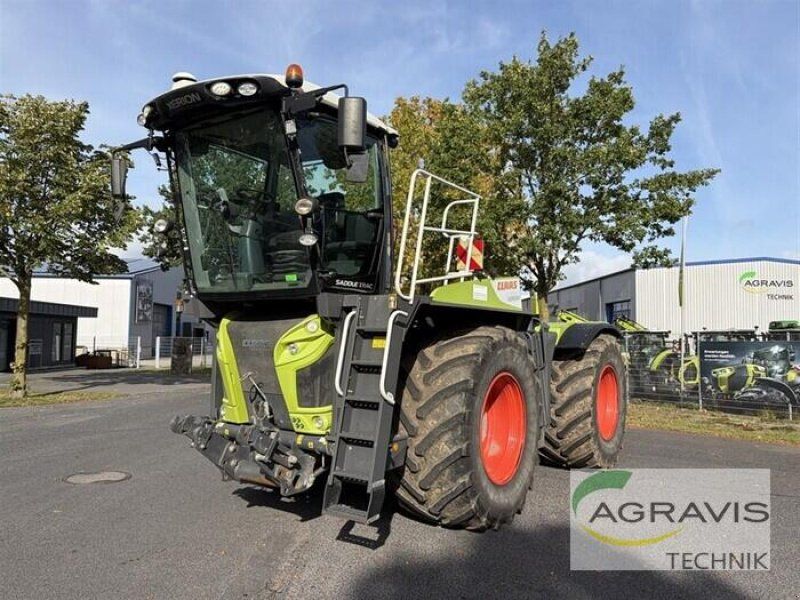Claas XERION 4000 SADDLE TRAC