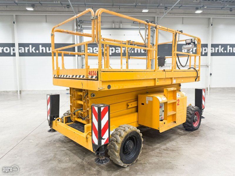 Haulotte H15SX diesel-powered scissor lift, 15 m lifting height, 500 kg l