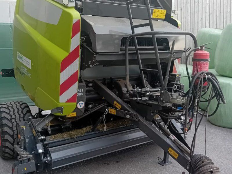 Claas Variant 465RC