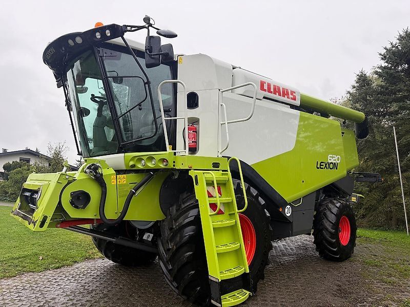 Claas Lion 620 + V 620