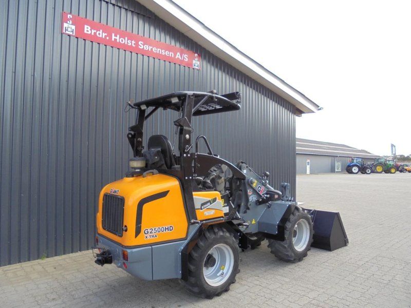 Giant G2500XHD