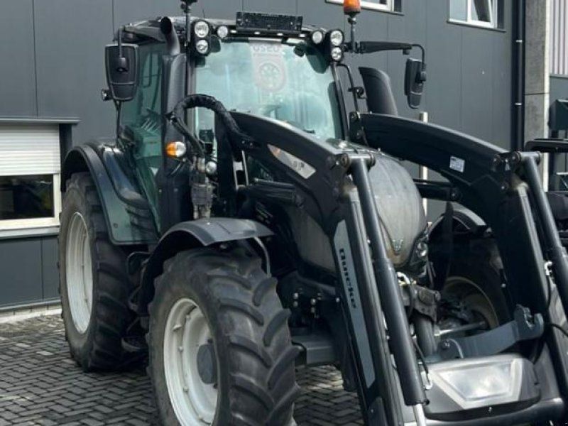 Valtra N 114