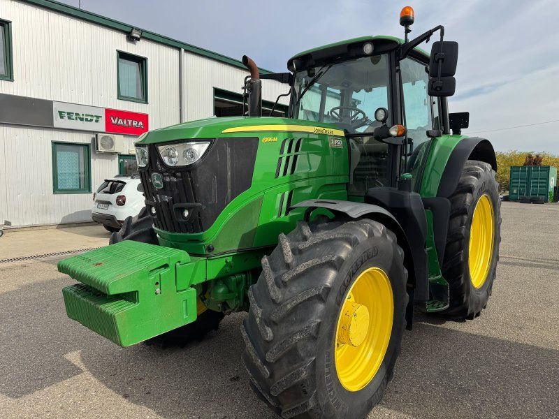 John Deere 6195M