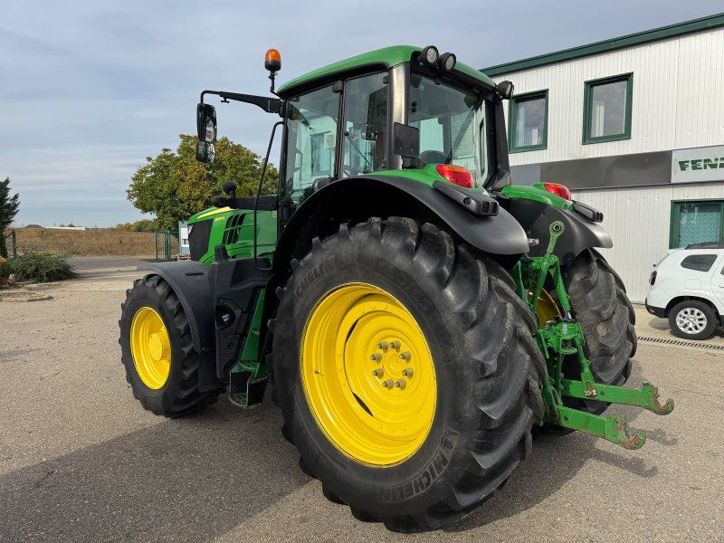 John Deere 6195M