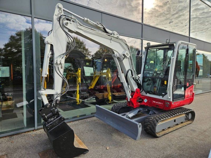 Takeuchi TB 240