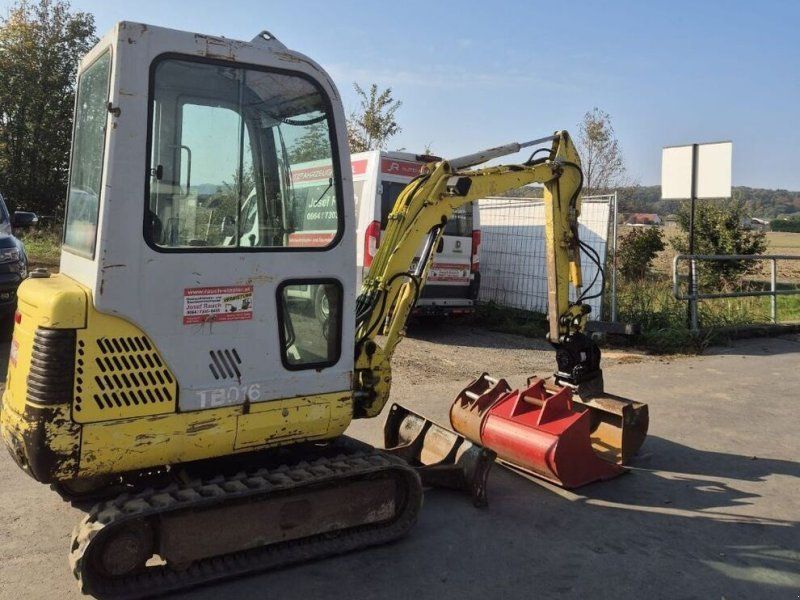 Takeuchi TB 016 neuer POWERTILT + 3 Stk. Löffel