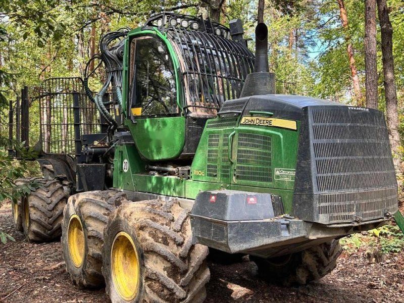 John Deere 1110G
