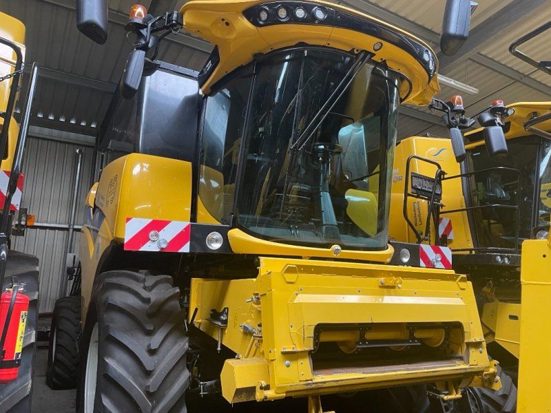 New Holland CH7.70