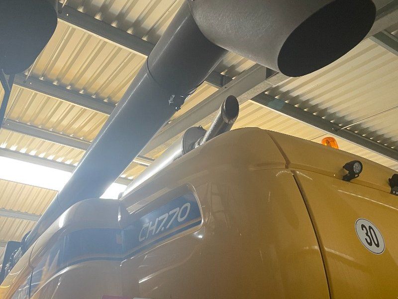 New Holland CH7.70