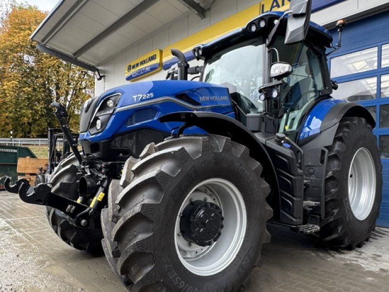 New Holland T7.225 SWB AC GEN