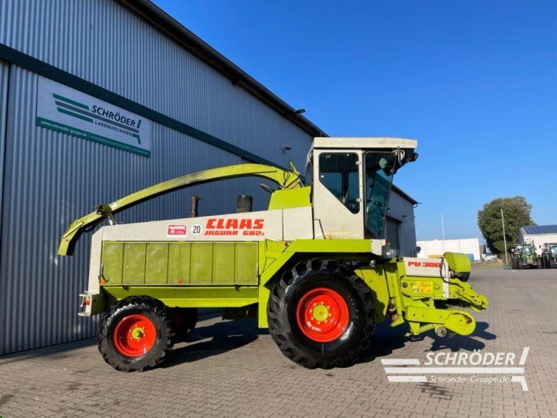 Claas JAGUAR 682 S + PICKUP PU 300