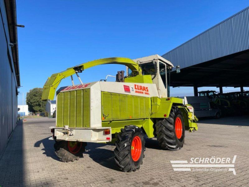 Claas JAGUAR 682 S + PICKUP PU 300
