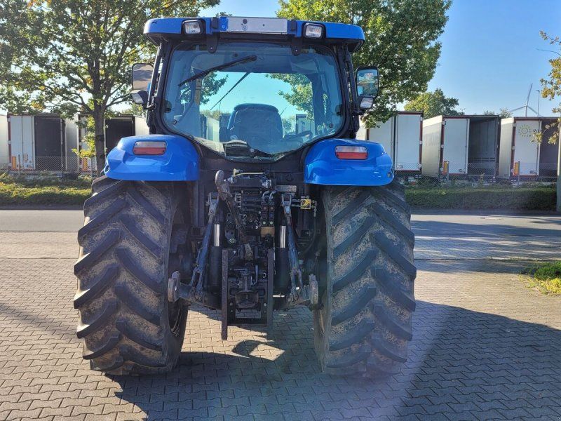 New Holland T6020 Elite