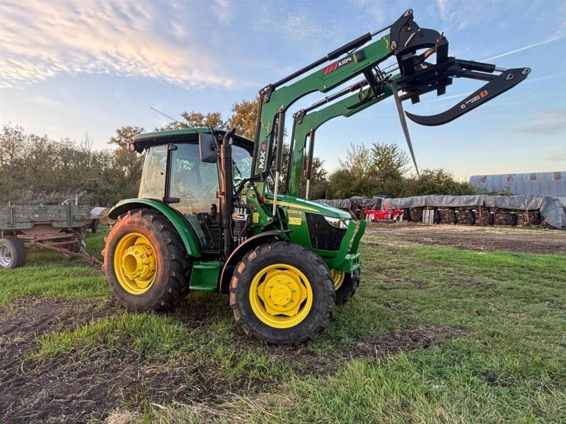 John Deere 5067E