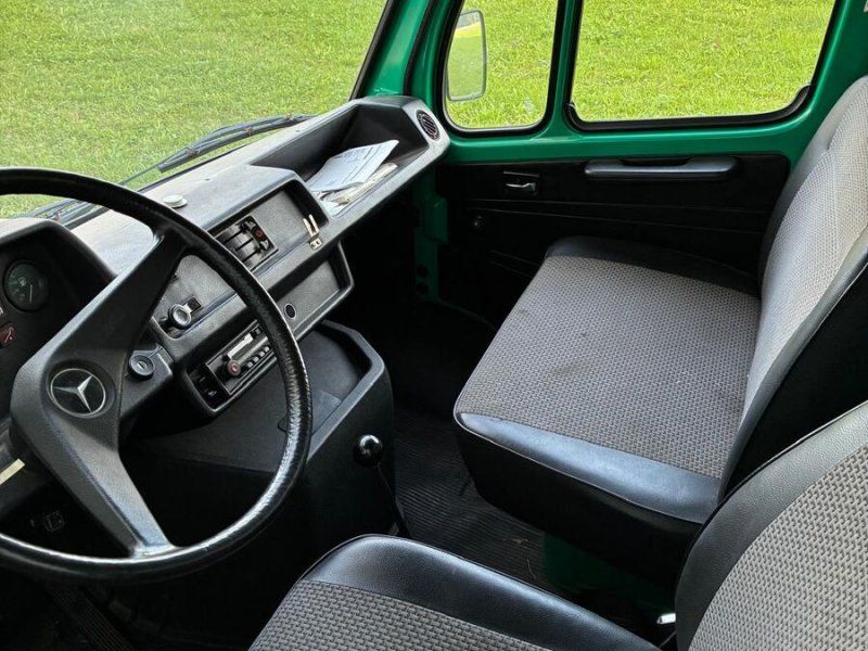 Mercedes 307D