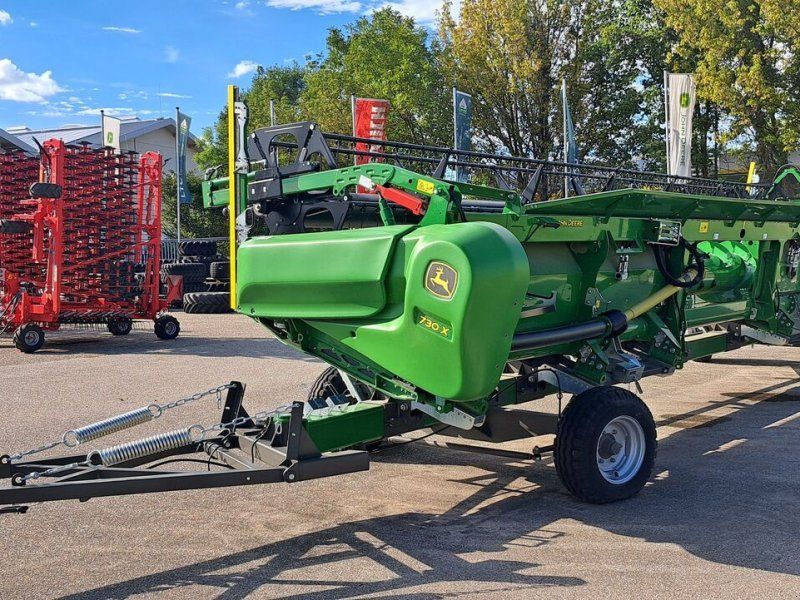 John Deere 730X
