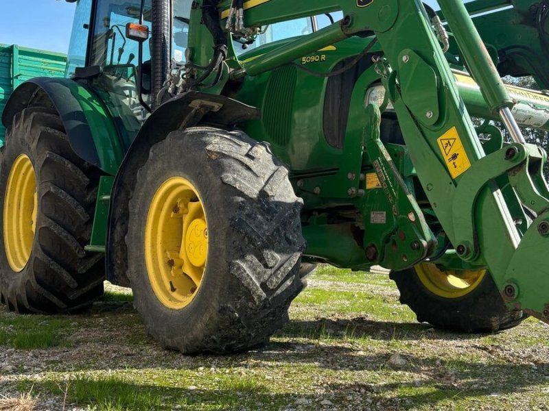 John Deere 5090 R