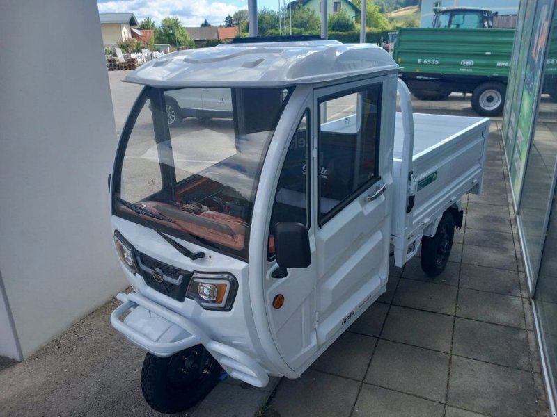 LDR-Cabino mit geschlossener Kabine u. Lenkrad,