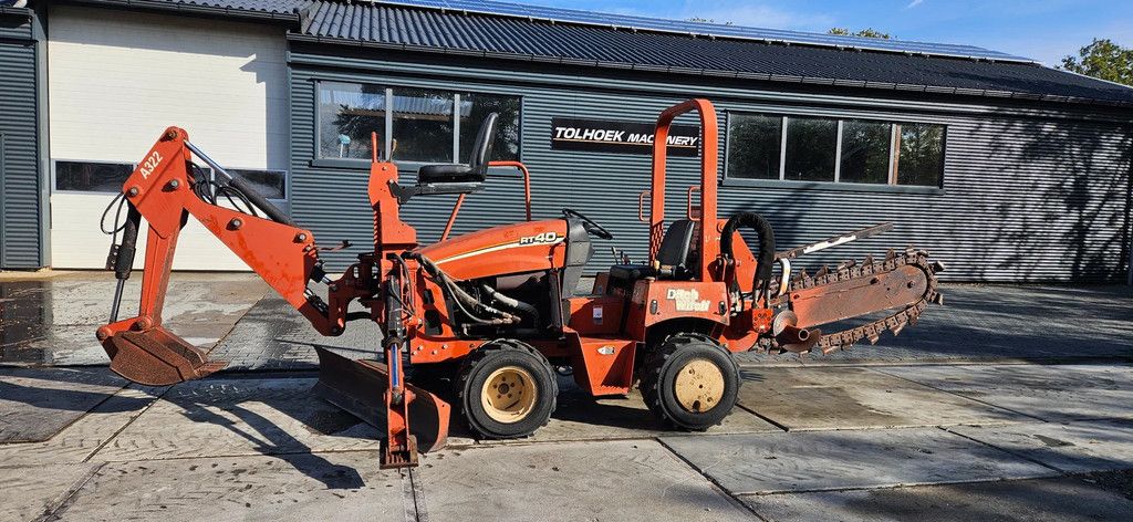 Ditch Witch RT 40 sleuven graafmachine