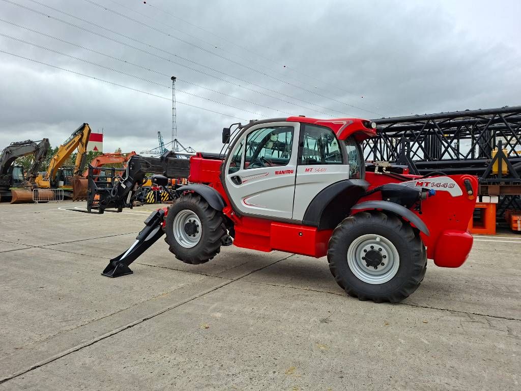 Manitou MT 1440 (100HP + Sideshift + A/C)