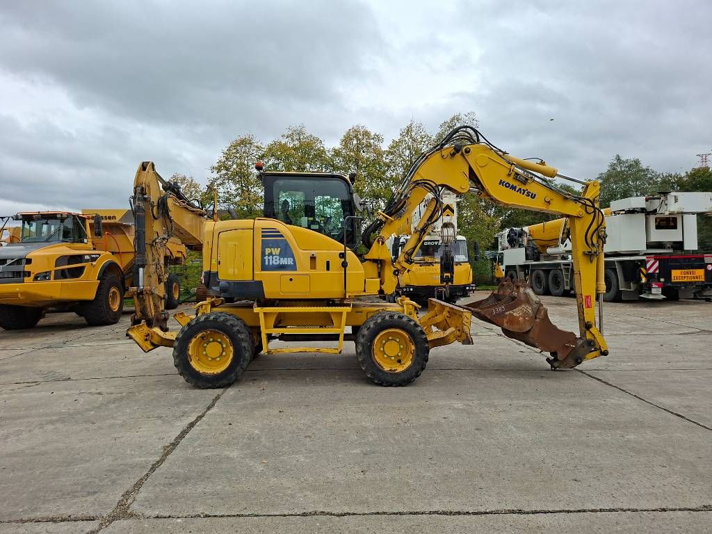 Komatsu PW 118 MR-8 (+ 3 buckets)